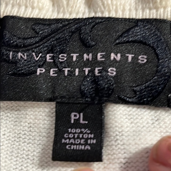 White House Black Market Black and White Blouse - Picture 2 of 9